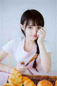 莫嘲风月戏是什么歌